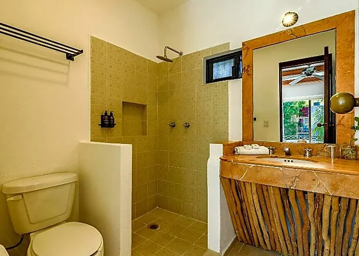 Banana Boutique Hotel