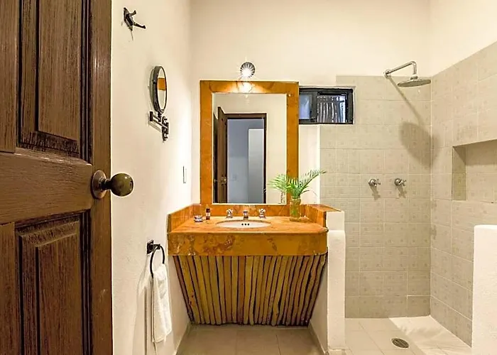 Banana Boutique Hotel 3*