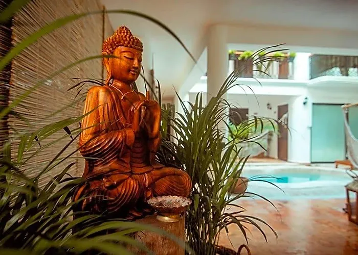 Banana Boutique Hotel 3*